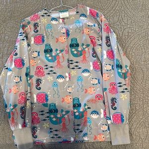 Uniform Advantage Sea Creature Gray Scrub Jacket